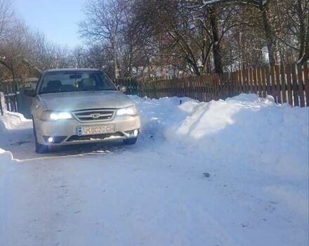 Серый Дэу Нексия, объемом двигателя 1.5 л и пробегом 300 тыс. км за 1850 $, фото 1 на Automoto.ua