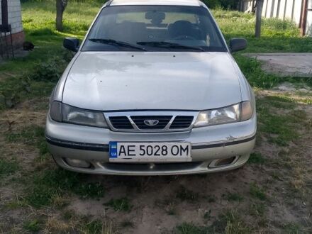 Деу Нексія 2008 у Дніпро (Дніпропетровську) на Automoto.ua Сірий Деу Нексія, об'ємом двигуна 1.5 л та пробігом 340 тис. км за 1300 $, фото 1 на Automoto.ua