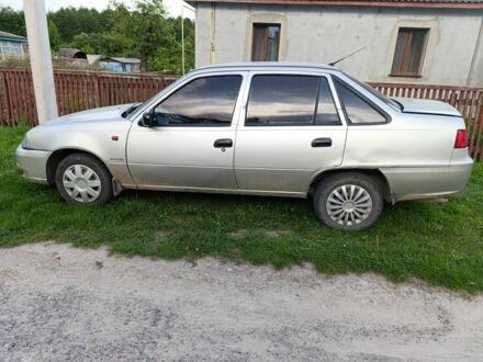 Деу Нексія 2008 у Гниване на Automoto.ua Сірий Деу Нексія, об'ємом двигуна 1.5 л та пробігом 180 тис. км за 1210 $, фото 1 на Automoto.ua