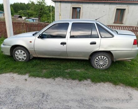 Сірий Деу Нексія, об'ємом двигуна 1.5 л та пробігом 180 тис. км за 1210 $, фото 1 на Automoto.ua