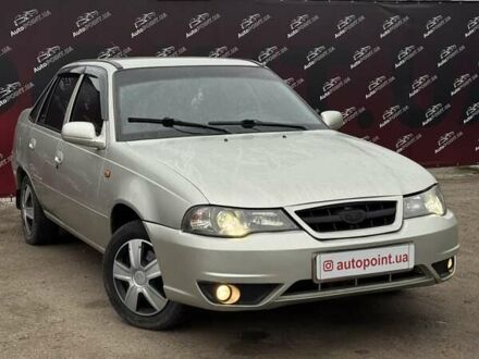 Серый Дэу Нексия, объемом двигателя 1.5 л и пробегом 141 тыс. км за 2500 $, фото 1 на Automoto.ua