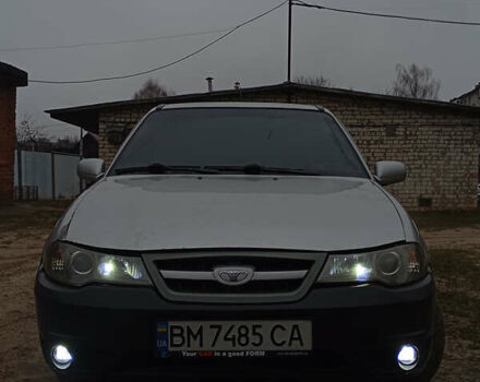 Серый Дэу Нексия, объемом двигателя 1.5 л и пробегом 330 тыс. км за 2000 $, фото 1 на Automoto.ua