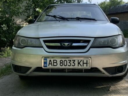Деу Нексія 2009 у Жмеренке на Automoto.ua Сірий Деу Нексія, об'ємом двигуна 1.5 л та пробігом 275 тис. км за 2500 $, фото 1 на Automoto.ua