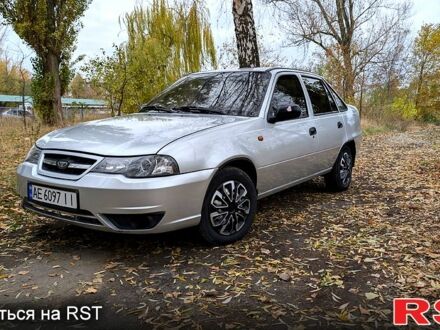 Деу Нексія 2010 у Павлограде на Automoto.ua Сірий Деу Нексія, об'ємом двигуна 1.6 л та пробігом 158 тис. км за 2555 $, фото 1 на Automoto.ua