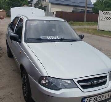 Дэу Нексия 2010 в Павлограде на Automoto.ua Серый Дэу Нексия, объемом двигателя 1.6 л и пробегом 170 тыс. км за 2400 $, фото 1 на Automoto.ua