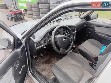 Серый Дэу Нексия, объемом двигателя 1.5 л и пробегом 217 тыс. км за 1700 $, фото 1 на Automoto.ua