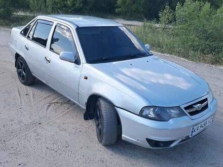 Деу Нексія 2011 у Кременчуге на Automoto.ua Сірий Деу Нексія, об'ємом двигуна 1.5 л та пробігом 235 тис. км за 2500 $, фото 1 на Automoto.ua