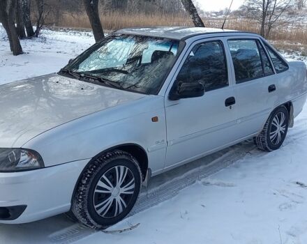 Сірий Деу Нексія, об'ємом двигуна 1.5 л та пробігом 77 тис. км за 3500 $, фото 1 на Automoto.ua