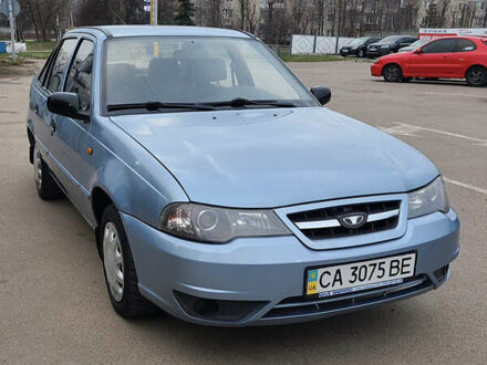 Деу Нексія 2011 у Черкасах на Automoto.ua Сірий Деу Нексія, об'ємом двигуна 1.5 л та пробігом 73 тис. км за 2950 $, фото 1 на Automoto.ua