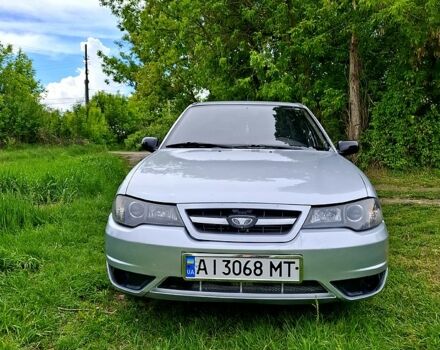 Серый Дэу Нексия, объемом двигателя 1.5 л и пробегом 180 тыс. км за 2100 $, фото 1 на Automoto.ua