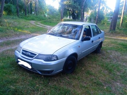 Дэу Нексия 2011 в Чернигове на Automoto.ua Серый Дэу Нексия, объемом двигателя 1.5 л и пробегом 145 тыс. км за 2471 $, фото 1 на Automoto.ua