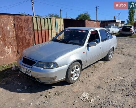 Серый Дэу Нексия, объемом двигателя 1.5 л и пробегом 250 тыс. км за 1200 $, фото 1 на Automoto.ua