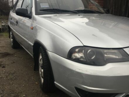 Сірий Деу Нексія, об'ємом двигуна 1.5 л та пробігом 120 тис. км за 2500 $, фото 1 на Automoto.ua