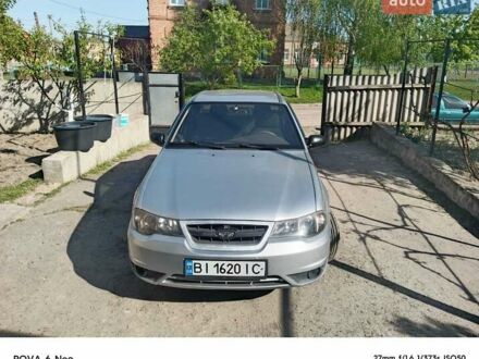 Деу Нексія 2012 у Пирятине на Automoto.ua Сірий Деу Нексія, об'ємом двигуна 1.6 л та пробігом 126 тис. км за 3500 $, фото 1 на Automoto.ua
