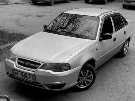 Деу Нексія 2012 у Славянске на Automoto.ua Сірий Деу Нексія, об'ємом двигуна 1.6 л та пробігом 100 тис. км за 3600 $, фото 1 на Automoto.ua
