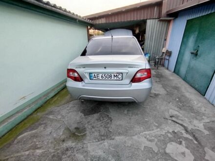 Деу Нексія 2012 у Києві на Automoto.ua Сірий Деу Нексія, об'ємом двигуна 1.6 л та пробігом 25 тис. км за 4366 $, фото 1 на Automoto.ua