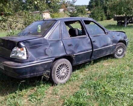 Синий Дэу Нексия, объемом двигателя 1.5 л и пробегом 130 тыс. км за 650 $, фото 1 на Automoto.ua