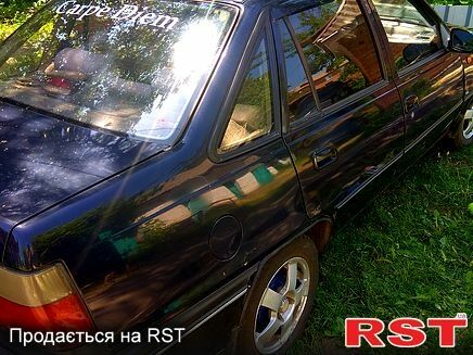 Синий Дэу Нексия, объемом двигателя 1.5 л и пробегом 175 тыс. км за 900 $, фото 3 на Automoto.ua