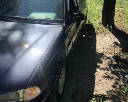 Синий Дэу Нексия, объемом двигателя 0 л и пробегом 274 тыс. км за 1600 $, фото 1 на Automoto.ua