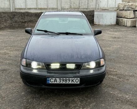 Синій Деу Нексія, об'ємом двигуна 1.5 л та пробігом 160 тис. км за 999 $, фото 1 на Automoto.ua