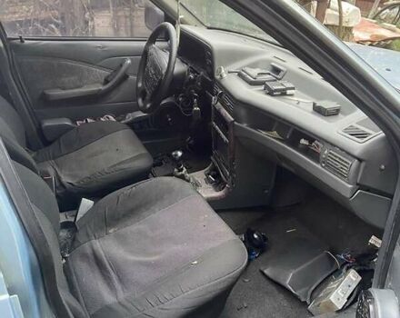 Синий Дэу Нексия, объемом двигателя 1.5 л и пробегом 276 тыс. км за 1000 $, фото 2 на Automoto.ua