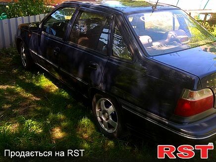 Синий Дэу Нексия, объемом двигателя 1.5 л и пробегом 175 тыс. км за 900 $, фото 1 на Automoto.ua