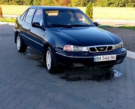 Синій Деу Нексія, об'ємом двигуна 1.5 л та пробігом 530 тис. км за 1100 $, фото 1 на Automoto.ua