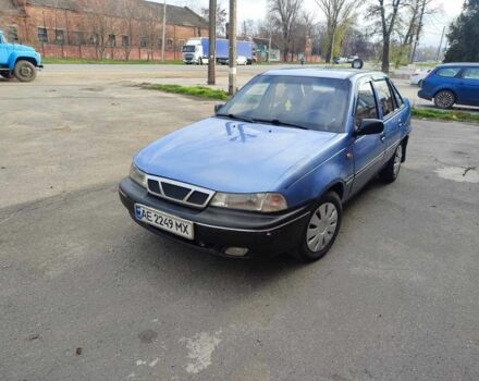 Синий Дэу Нексия, объемом двигателя 1.5 л и пробегом 250 тыс. км за 1050 $, фото 2 на Automoto.ua