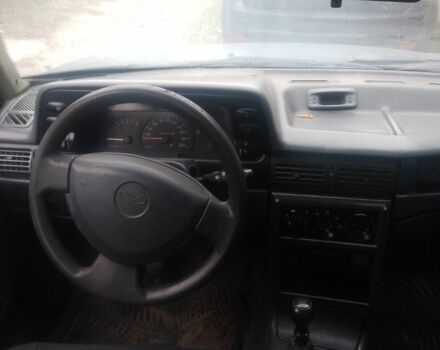 Синий Дэу Нексия, объемом двигателя 1.6 л и пробегом 200 тыс. км за 1600 $, фото 3 на Automoto.ua