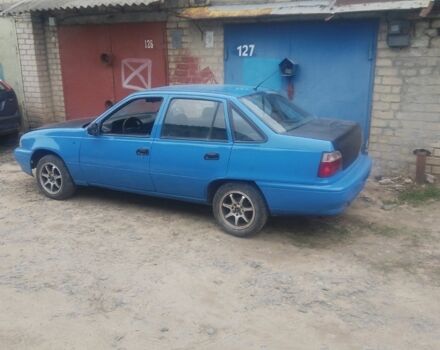 Синий Дэу Нексия, объемом двигателя 1.6 л и пробегом 200 тыс. км за 1600 $, фото 1 на Automoto.ua