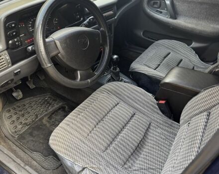 Синий Дэу Нексия, объемом двигателя 1.5 л и пробегом 175 тыс. км за 1300 $, фото 5 на Automoto.ua