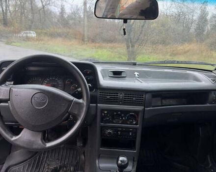 Синий Дэу Нексия, объемом двигателя 1.5 л и пробегом 230 тыс. км за 1050 $, фото 7 на Automoto.ua