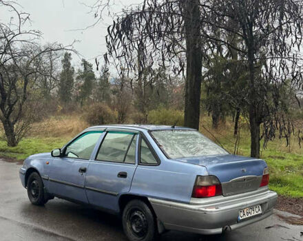 Синий Дэу Нексия, объемом двигателя 1.5 л и пробегом 230 тыс. км за 1050 $, фото 5 на Automoto.ua