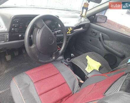 Синий Дэу Нексия, объемом двигателя 1.5 л и пробегом 140 тыс. км за 1750 $, фото 4 на Automoto.ua