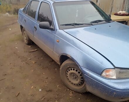 Синий Дэу Нексия, объемом двигателя 1.5 л и пробегом 200 тыс. км за 1200 $, фото 1 на Automoto.ua