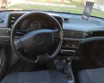 Синий Дэу Нексия, объемом двигателя 1.5 л и пробегом 218 тыс. км за 1300 $, фото 6 на Automoto.ua