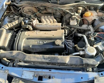 Синий Дэу Нексия, объемом двигателя 1.6 л и пробегом 230 тыс. км за 1100 $, фото 2 на Automoto.ua