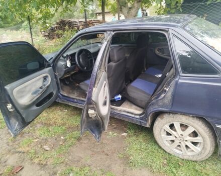 Синий Дэу Нексия, объемом двигателя 0 л и пробегом 167 тыс. км за 1350 $, фото 1 на Automoto.ua
