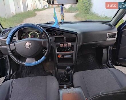Синій Деу Нексія, об'ємом двигуна 1.5 л та пробігом 150 тис. км за 2222 $, фото 5 на Automoto.ua