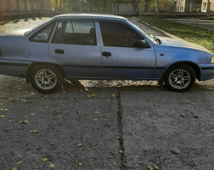 Синий Дэу Нексия, объемом двигателя 1.6 л и пробегом 230 тыс. км за 1100 $, фото 5 на Automoto.ua