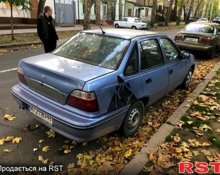 Синий Дэу Нексия, объемом двигателя 1.5 л и пробегом 326 тыс. км за 1700 $, фото 3 на Automoto.ua