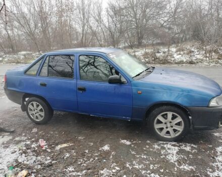 Синий Дэу Нексия, объемом двигателя 1.5 л и пробегом 250 тыс. км за 1500 $, фото 1 на Automoto.ua