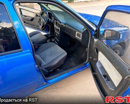 Дэу Нексия 2011 в Вознесенске на Automoto.ua Синий Дэу Нексия, объемом двигателя 1.6 л и пробегом 186 тыс. км за 2000 $, фото 6 на Automoto.ua