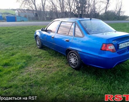 Синий Дэу Нексия, объемом двигателя 1.5 л и пробегом 250 тыс. км за 1200 $, фото 3 на Automoto.ua