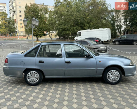 Синий Дэу Нексия, объемом двигателя 1.6 л и пробегом 200 тыс. км за 2200 $, фото 1 на Automoto.ua