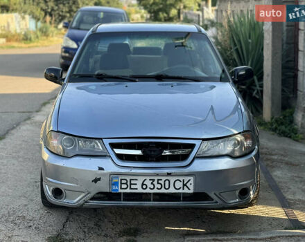 Синий Дэу Нексия, объемом двигателя 1.6 л и пробегом 200 тыс. км за 2250 $, фото 1 на Automoto.ua