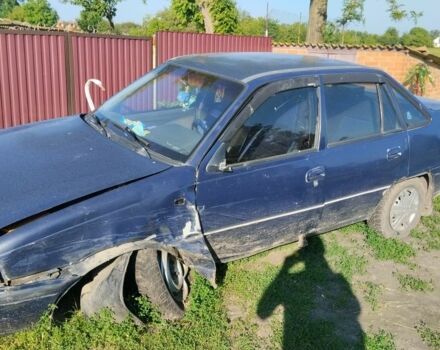 Синій Деу Нексія, об'ємом двигуна 1.5 л та пробігом 300 тис. км за 500 $, фото 2 на Automoto.ua