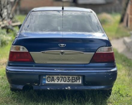 Синий Дэу Нексия, объемом двигателя 1.5 л и пробегом 200 тыс. км за 900 $, фото 1 на Automoto.ua
