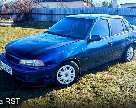 Синий Дэу Нексия, объемом двигателя 1.5 л и пробегом 320 тыс. км за 700 $, фото 1 на Automoto.ua