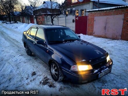 Синий Дэу Нексия, объемом двигателя 1.5 л и пробегом 286 тыс. км за 1250 $, фото 1 на Automoto.ua